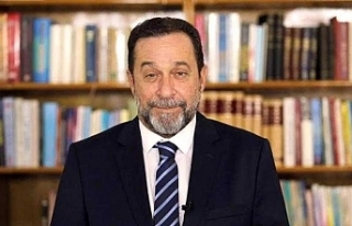 Seçenekleri değerlendiriyor
