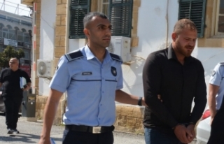Polis araştırıyor