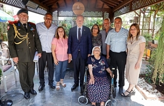 Bayramlarını kutladı