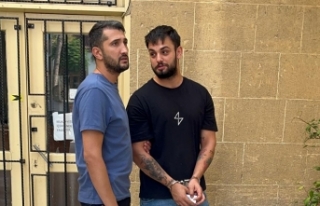 Kurbanı kesemedi