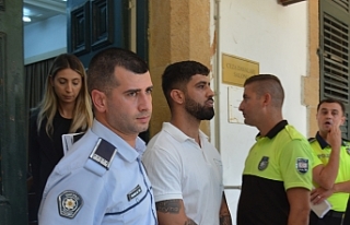 Bektaş’ın başı döndü