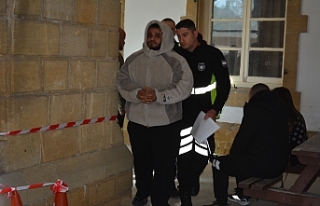 Vücudunda kırıklar oluştu