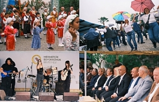 Köy meydanı şenlendi