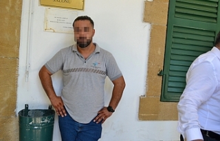 Kulak zarını patlattı