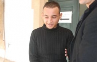 35 lira için  hırsız oldu
