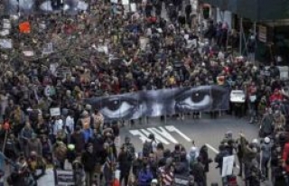 ABD’de 10 binlerce kişi polis şiddetini protesto...