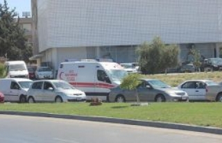 Ambulans rehin kaldı 