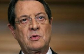 Anastasiadis’ten  Yüzde 52,7