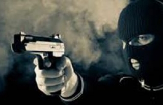 Banka aracına silahlı soygun