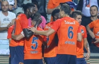 Başakşehir tarih yazdı 2-0