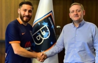 Başakşehir'de transfer sürüyor