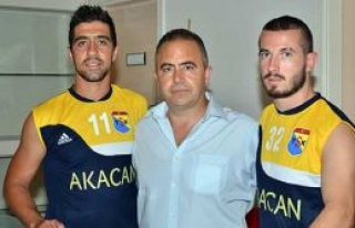 Behiç ve Ali Özbahar Yalova’da