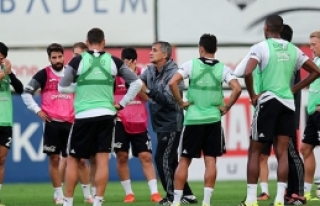 Beşiktaş derbiye hazırlanıyor