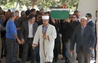 Besire Ali Özberenk Lefkoşa’da toprağa verildi