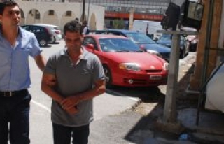 Burnunu kırdılar
