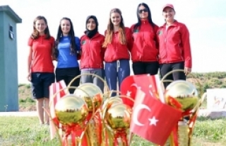 Bursa’da KKTC sporcuları esti	