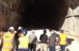 Çin’de tünel çöktü.. 21 işçi enkaz altında...