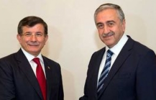 Davutoğlu'ndan anlamlı mesaj