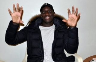 Demba Ba resmen açıklandı