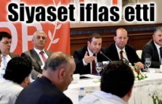 Denktaş, görevinden istifa ettiğini açıkladı