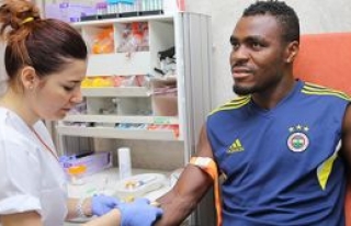 Emenike sağlık kontrolünden geçti