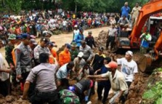 Endonezya'da heyelan: 7 ölü