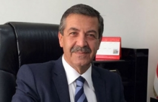 Ertuğruloğlu: Kıbrıs’ta yeni bir sayfa açılmalı