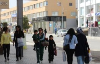 Esnafın yüzü güldü