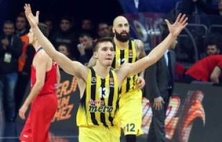 Fenerbahçe, CSKA'ya diz çöktürdü! 77-71