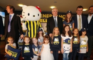 Fenerbahçe-Hello Kitty iş birliği