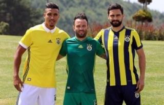 Fenerbahçe’de yeni formalar tanıtıldı