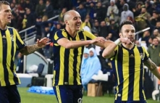 Feneri Valbuena uçurdu 2-0