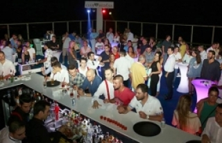 Fişek gibi bir eğlence