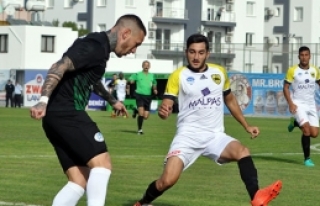 Forest’te irtifa kaybı sürüyor 0-1