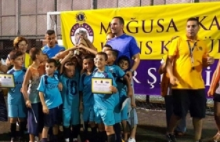 Futbolda şampiyon Mağusa Spor Akademisi