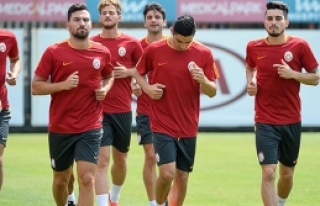 Galatasaray İsviçre’ye gitti