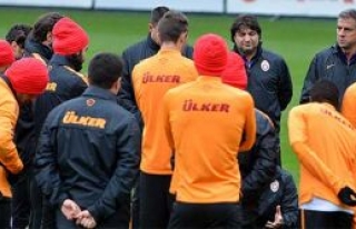 Galatasaray’da gidecekler belirlendi