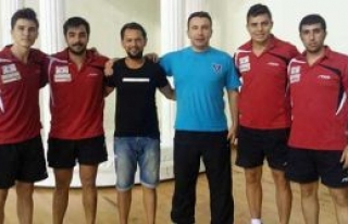 GAÜ masa tenisi takımı Ankara’da