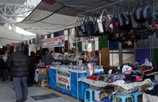 Gazimağusa’daki  pazarcılar dertli