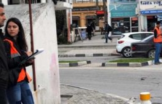 Girne Belediyesi, trafiği rahatlatmaya çalışıyor...