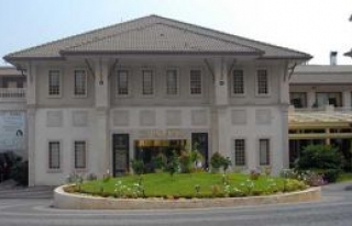 Girne merkezdeki otel'e 51 el ateş edildi