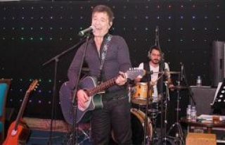 Gitar dile geldi