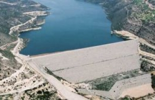Güney'de barajlar SOS veriyor