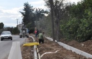 Güzelyurt’un kaldırımları yapılıyor