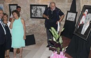 Hayriye Pürtül’ün sergisine yoğun ilgi oldu