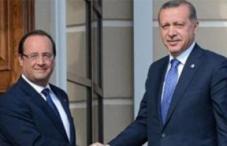 Hollande ikna oldu