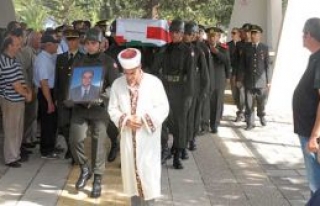 İskender Tunçkol askeri törenle uğurlandı