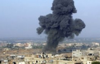 İsrail'in Gazze'ye düzenlediği hava saldırılarında...