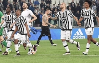 Juventus üst üste 5. kez şampiyon