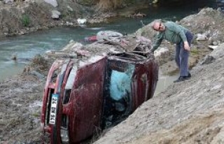 Kızını kaybetti